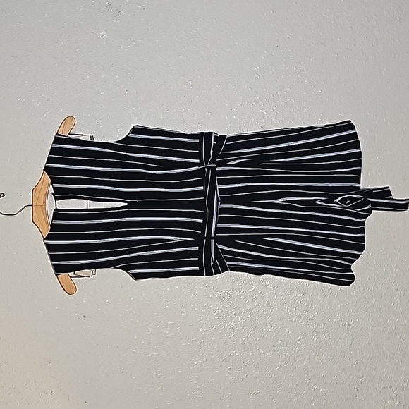 NWT Banana Republic Rumper - Picture 2 of 6